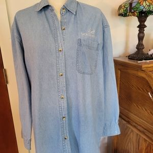 Ladies long-sleved denim shirt